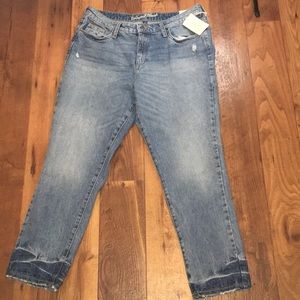 High-Rise Straight Universal Thread